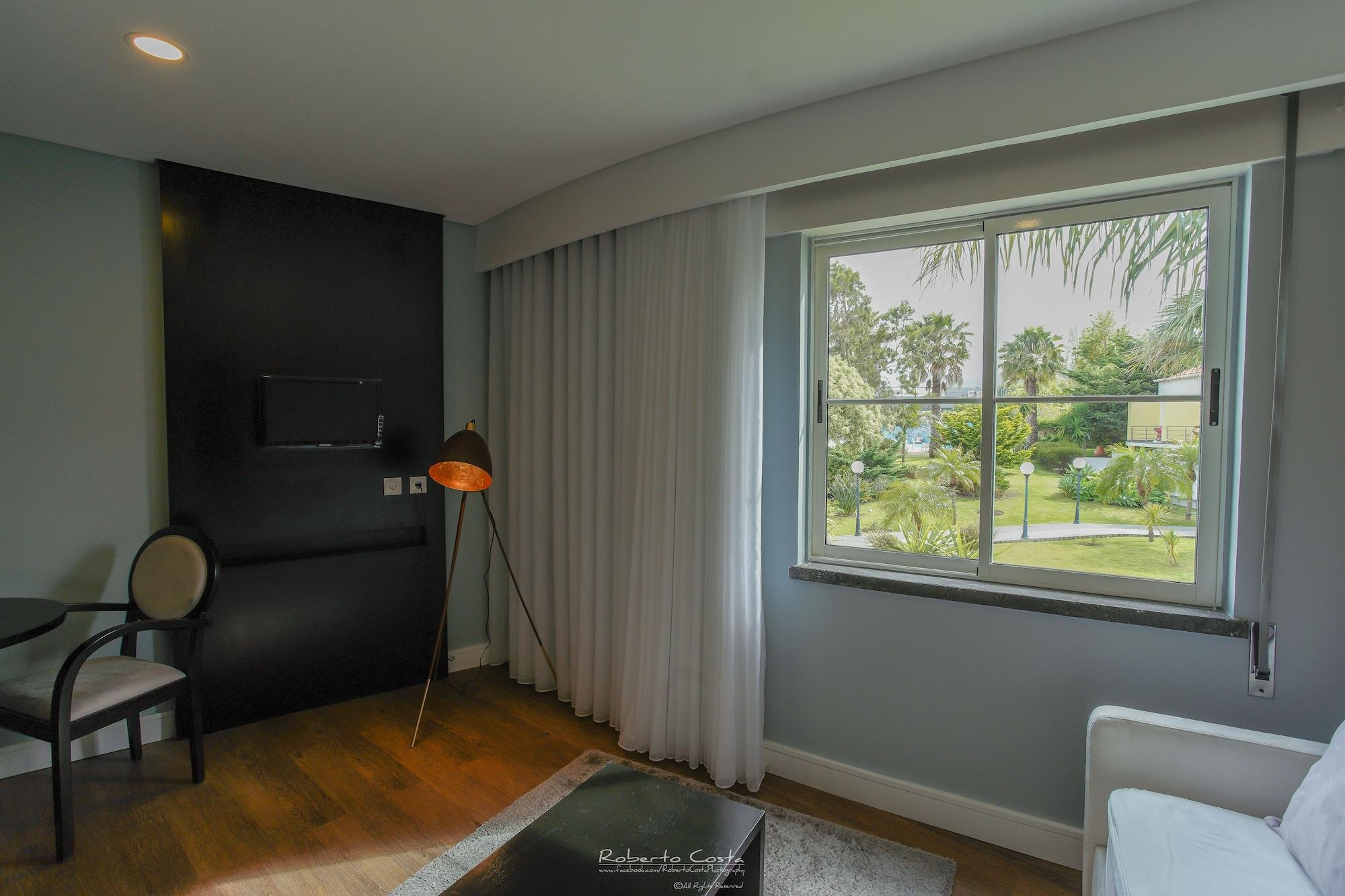 Hotel Teresinha Praia da Vitória Eksteriør billede